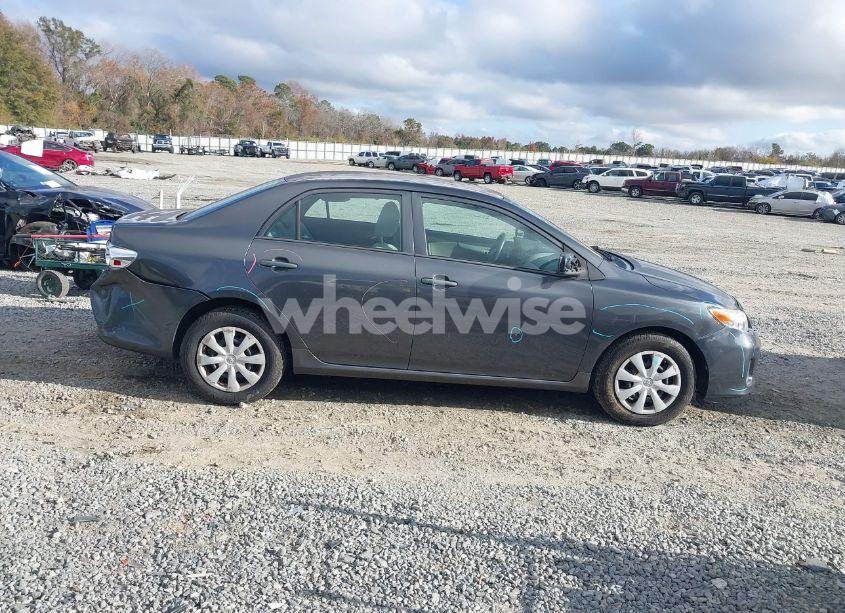 Photo 13 of 2012 Toyota Corolla L (VIN 2T1BU4EE3CC888696)