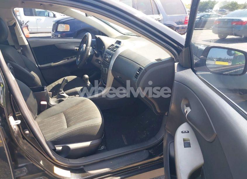 Photo 5 of 2012 Toyota Corolla S (VIN 2T1BU4EE3CC892425)