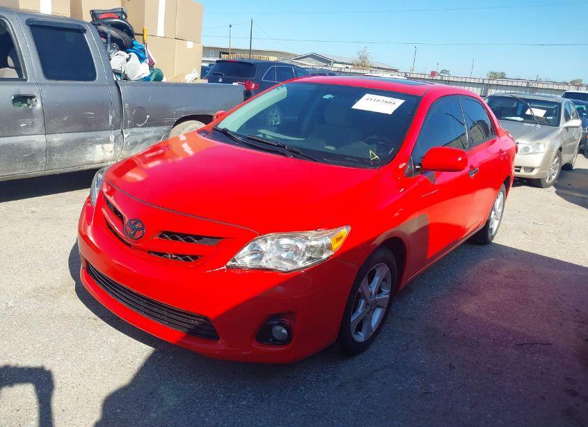 Photo 2 of 2013 Toyota Corolla LE (VIN 2T1BU4EE3DC017458)