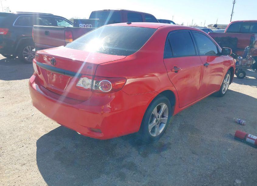 Photo 4 of 2013 Toyota Corolla LE (VIN 2T1BU4EE3DC017458)