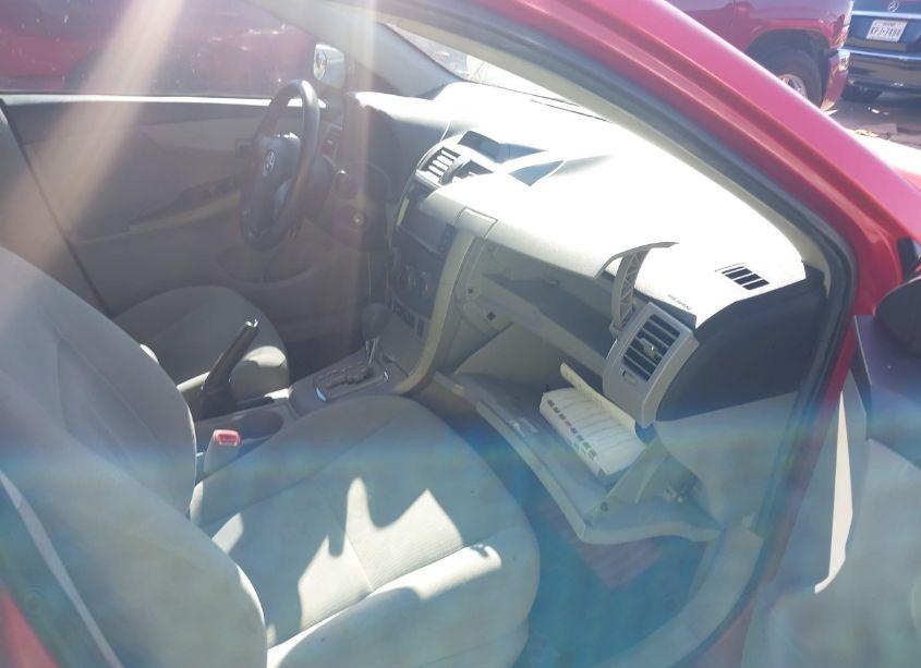 Photo 5 of 2013 Toyota Corolla LE (VIN 2T1BU4EE3DC017458)