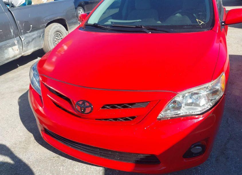 Photo 6 of 2013 Toyota Corolla LE (VIN 2T1BU4EE3DC017458)