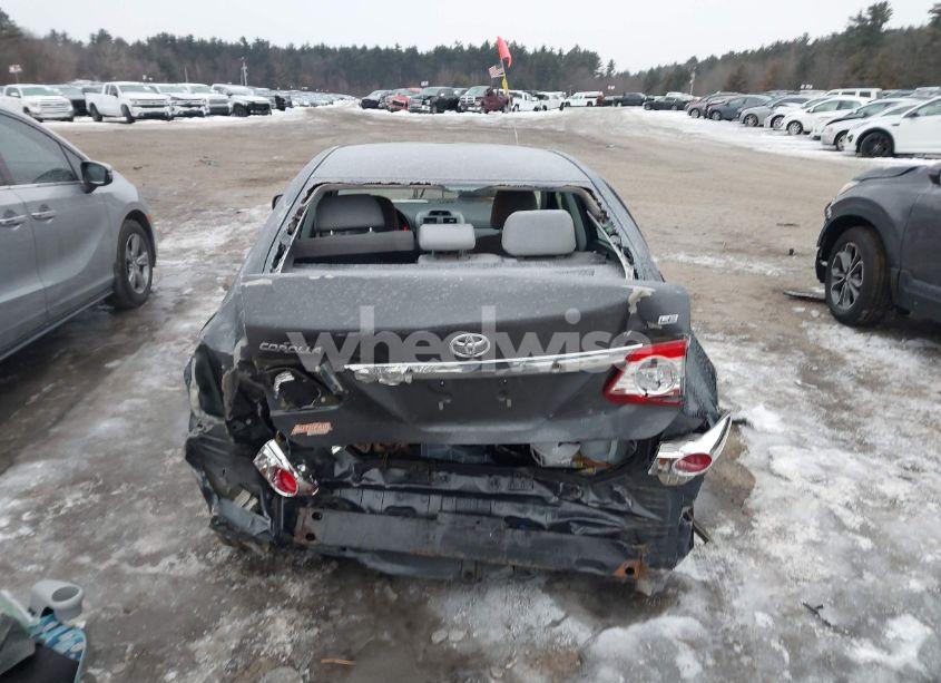 Photo 16 of 2013 Toyota Corolla LE (VIN 2T1BU4EE3DC039881)