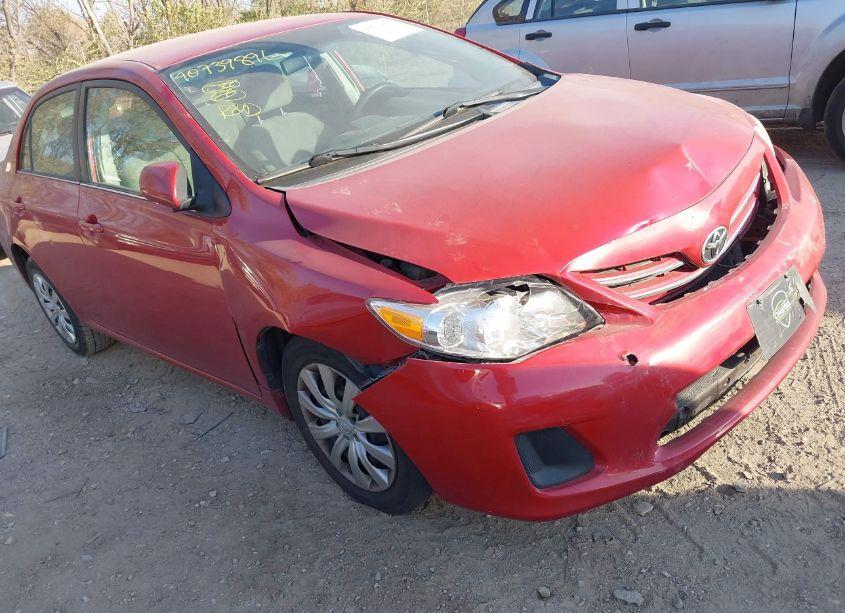 Photo 6 of 2013 Toyota Corolla LE (VIN 2T1BU4EE3DC054588)