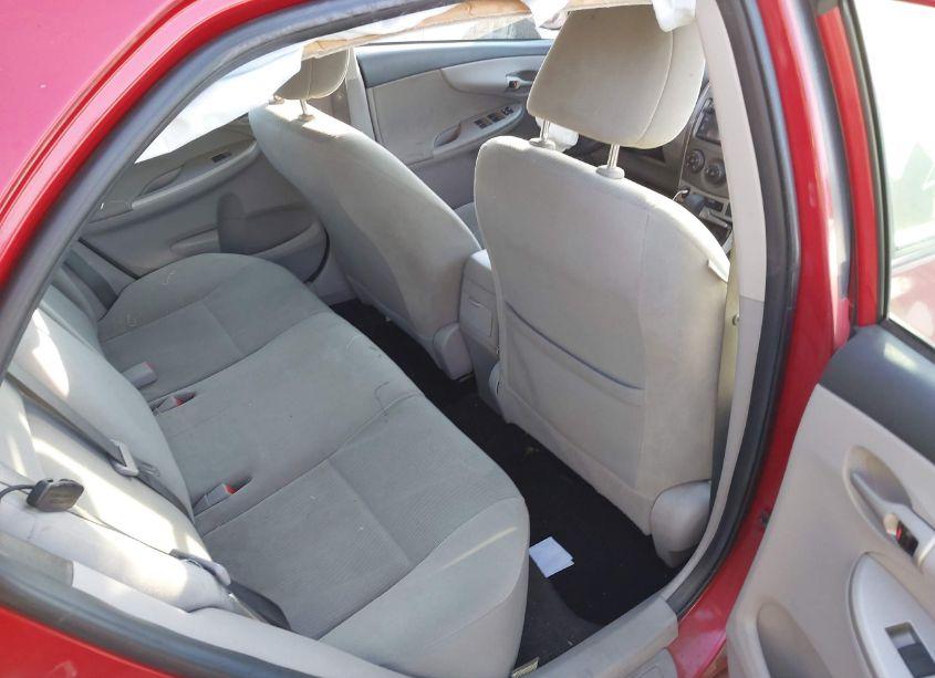 Photo 8 of 2013 Toyota Corolla LE (VIN 2T1BU4EE3DC054588)