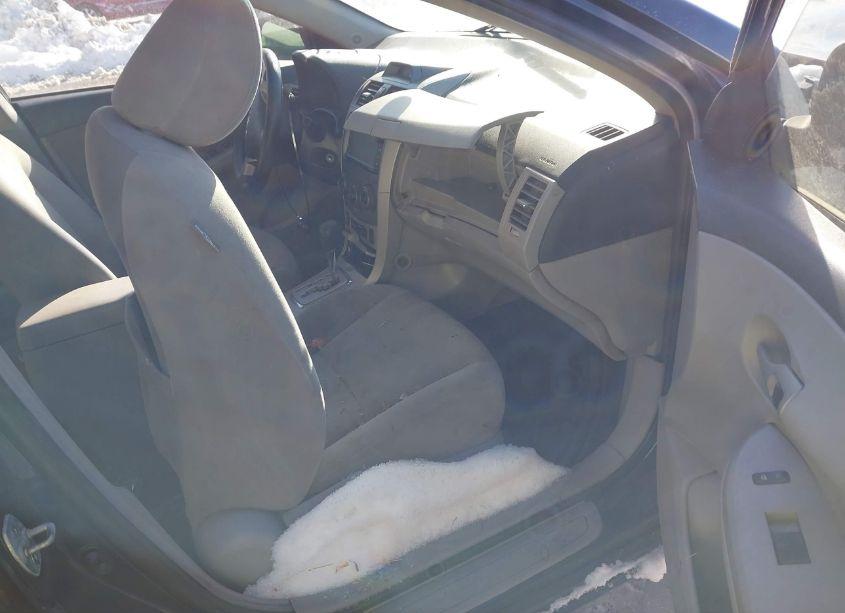 Photo 5 of 2013 Toyota Corolla LE (VIN 2T1BU4EE3DC065140)