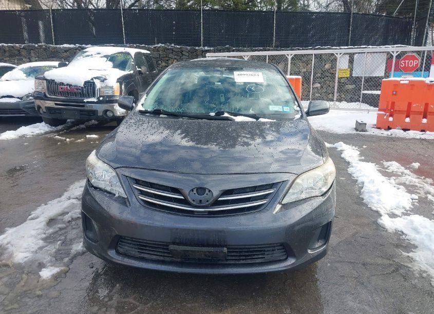 Photo 12 of 2013 Toyota Corolla LE (VIN 2T1BU4EE3DC066529)