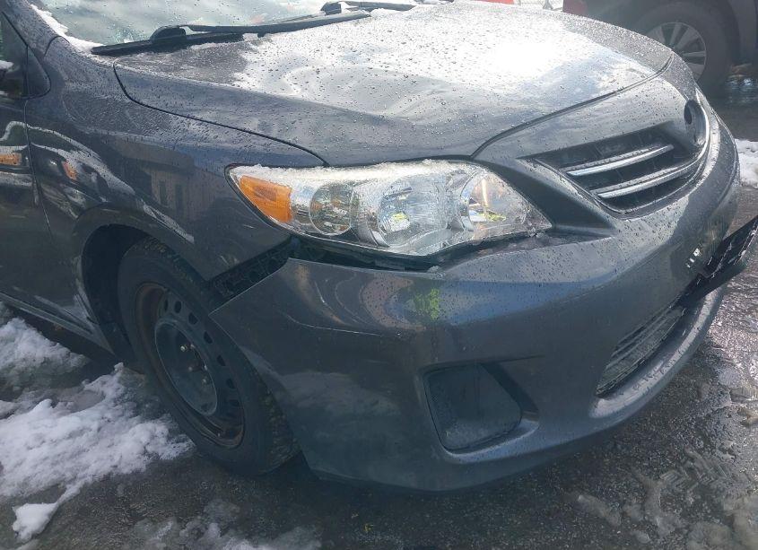 Photo 19 of 2013 Toyota Corolla LE (VIN 2T1BU4EE3DC066529)