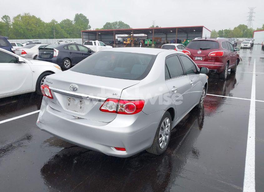 Photo 4 of 2013 Toyota Corolla LE (VIN 2T1BU4EE3DC082262)
