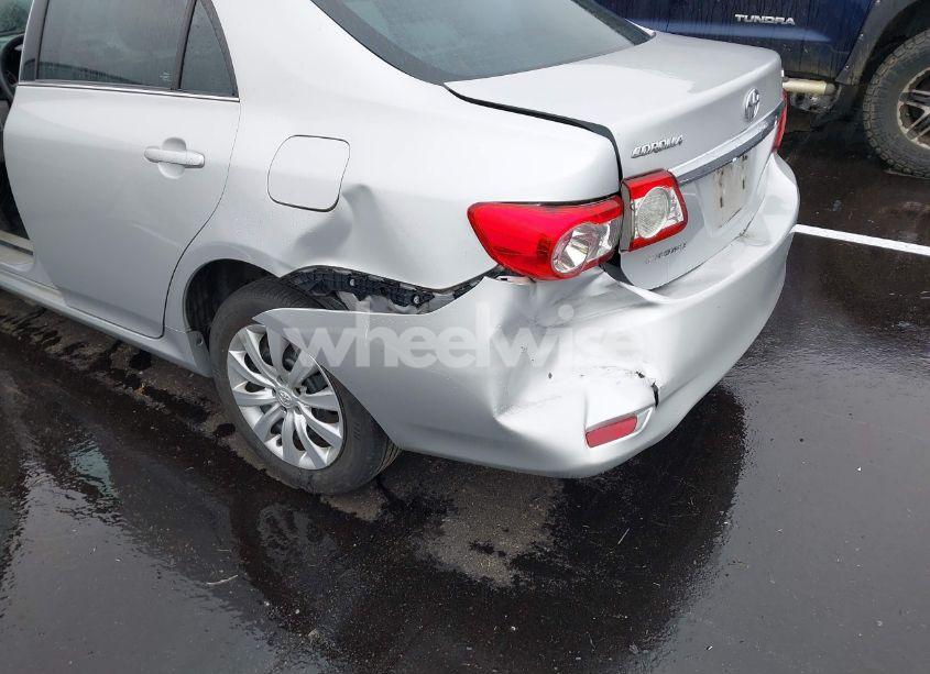 Photo 6 of 2013 Toyota Corolla LE (VIN 2T1BU4EE3DC082262)