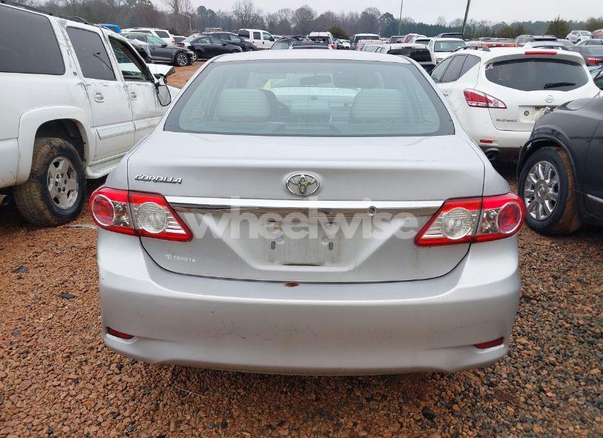 Photo 17 of 2013 Toyota Corolla L (VIN 2T1BU4EE3DC082472)