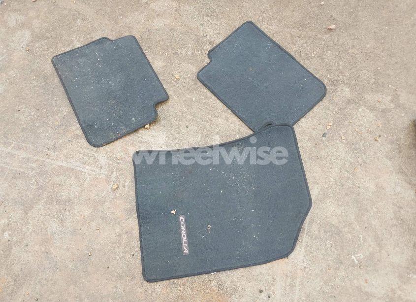 Photo 18 of 2013 Toyota Corolla L (VIN 2T1BU4EE3DC082472)