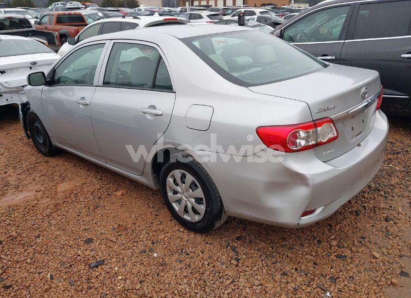Photo 3 of 2013 Toyota Corolla L (VIN 2T1BU4EE3DC082472)