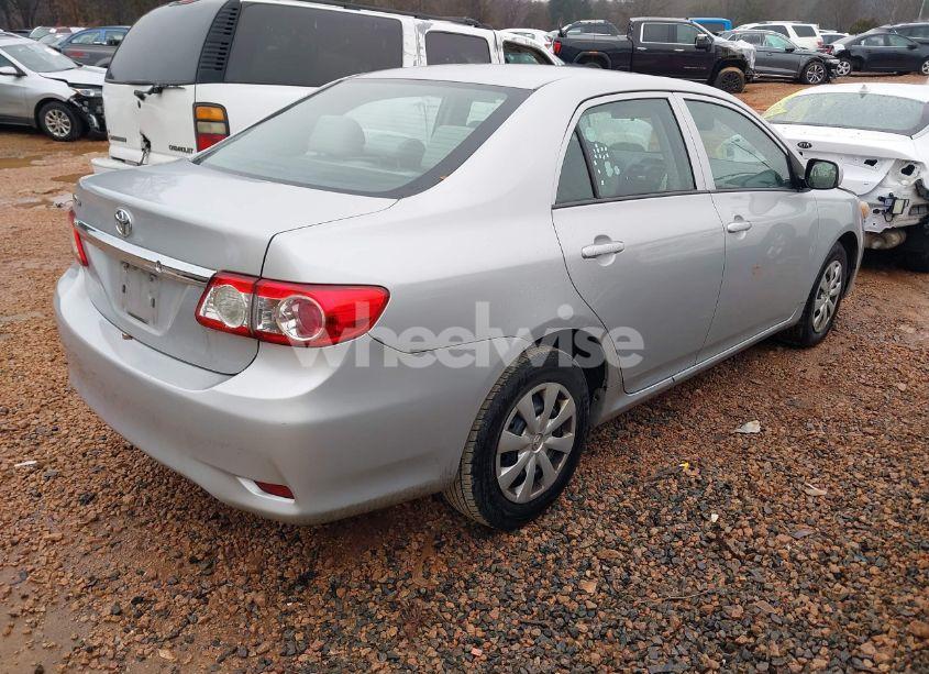 Photo 4 of 2013 Toyota Corolla L (VIN 2T1BU4EE3DC082472)