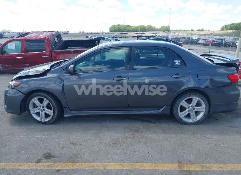 Photo 14 of 2013 Toyota Corolla S (VIN 2T1BU4EE3DC086215)