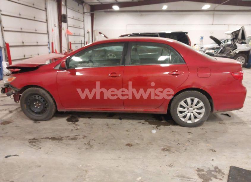 Photo 14 of 2013 Toyota Corolla LE (VIN 2T1BU4EE3DC086599)