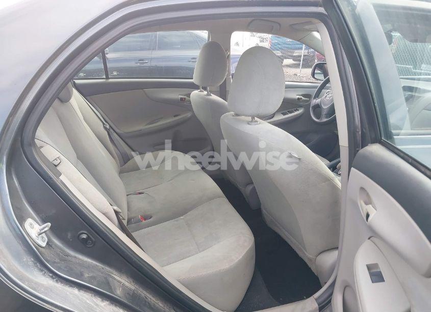 Photo 8 of 2013 Toyota Corolla L (VIN 2T1BU4EE3DC094072)