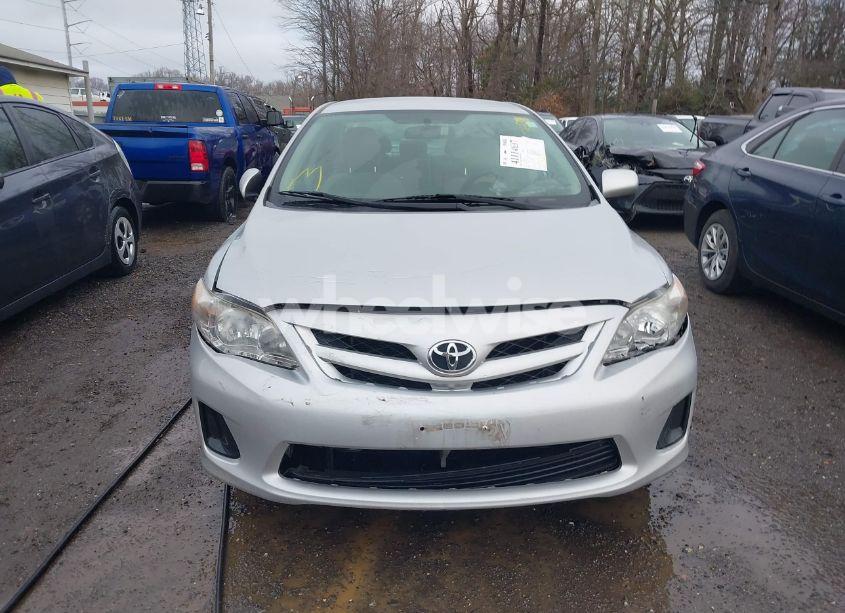 Photo 12 of 2013 Toyota Corolla L (VIN 2T1BU4EE3DC095206)
