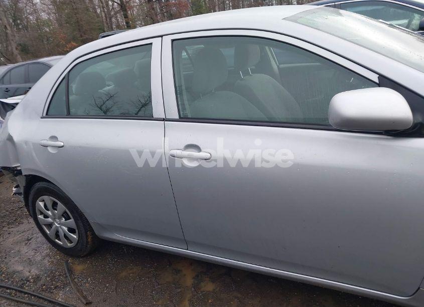 Photo 13 of 2013 Toyota Corolla L (VIN 2T1BU4EE3DC095206)