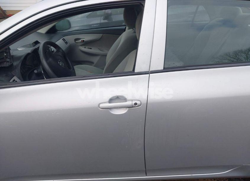 Photo 14 of 2013 Toyota Corolla L (VIN 2T1BU4EE3DC095206)