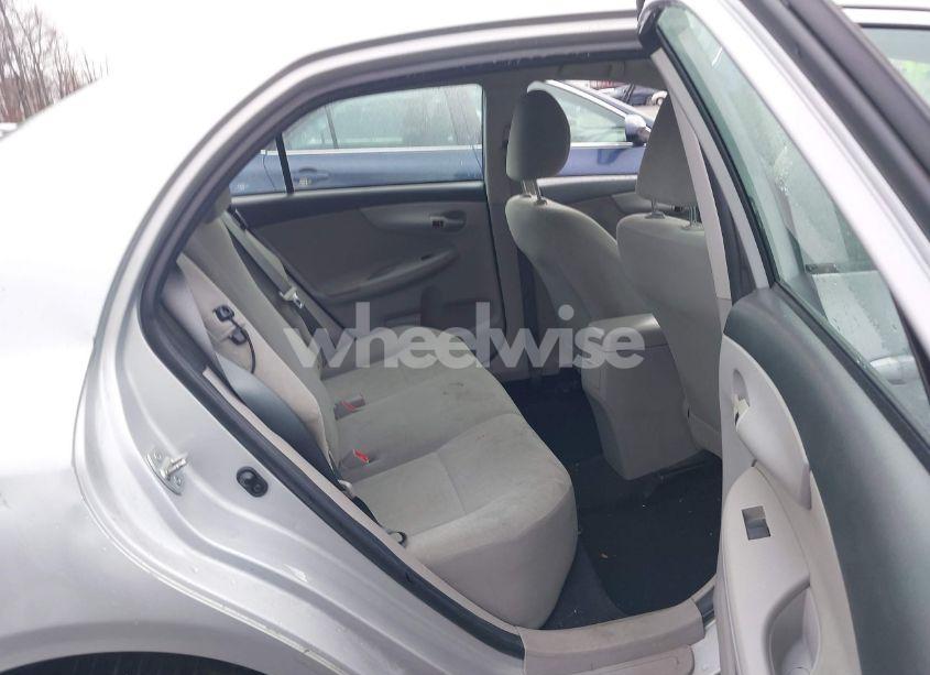 Photo 8 of 2013 Toyota Corolla L (VIN 2T1BU4EE3DC095206)