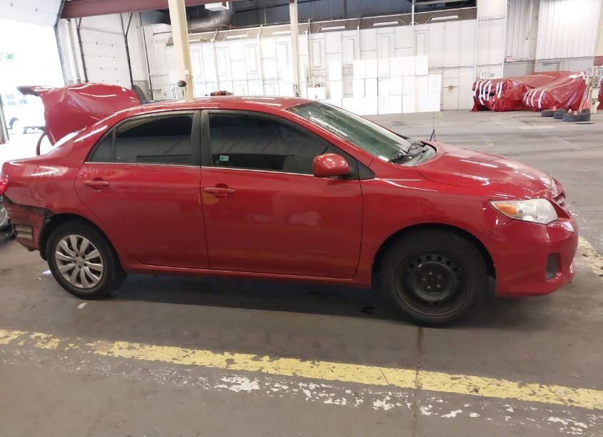 Photo 14 of 2013 Toyota Corolla LE (VIN 2T1BU4EE3DC095674)