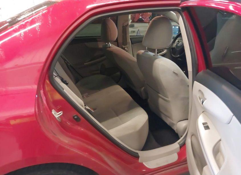 Photo 8 of 2013 Toyota Corolla LE (VIN 2T1BU4EE3DC095674)