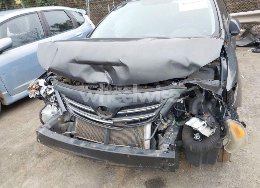 Photo 6 of 2013 Toyota Corolla LE (VIN 2T1BU4EE3DC930091)