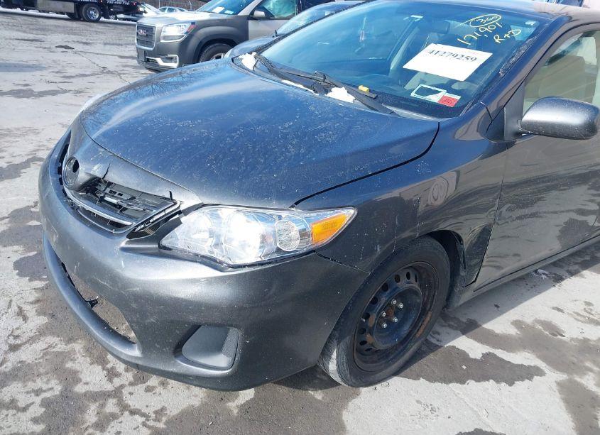 Photo 18 of 2013 Toyota Corolla LE (VIN 2T1BU4EE3DC936313)