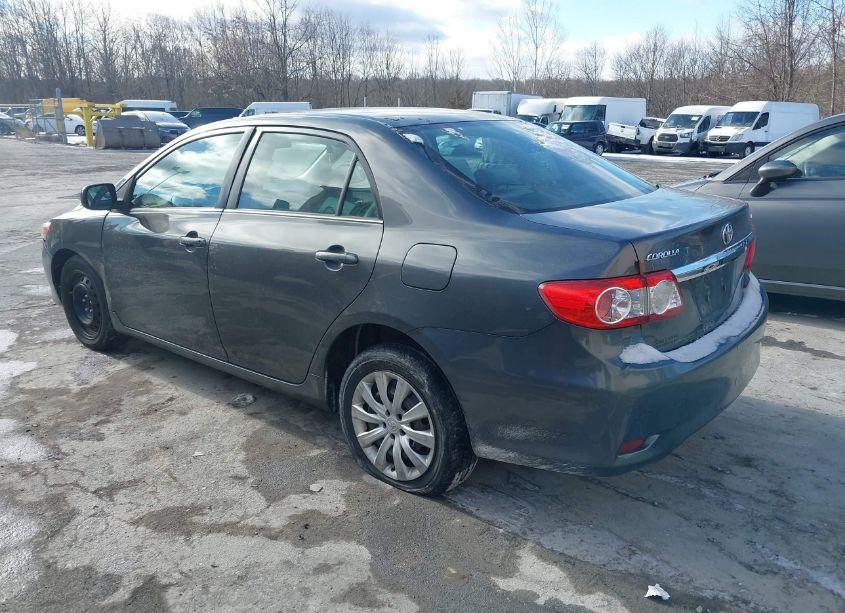 Photo 3 of 2013 Toyota Corolla LE (VIN 2T1BU4EE3DC936313)