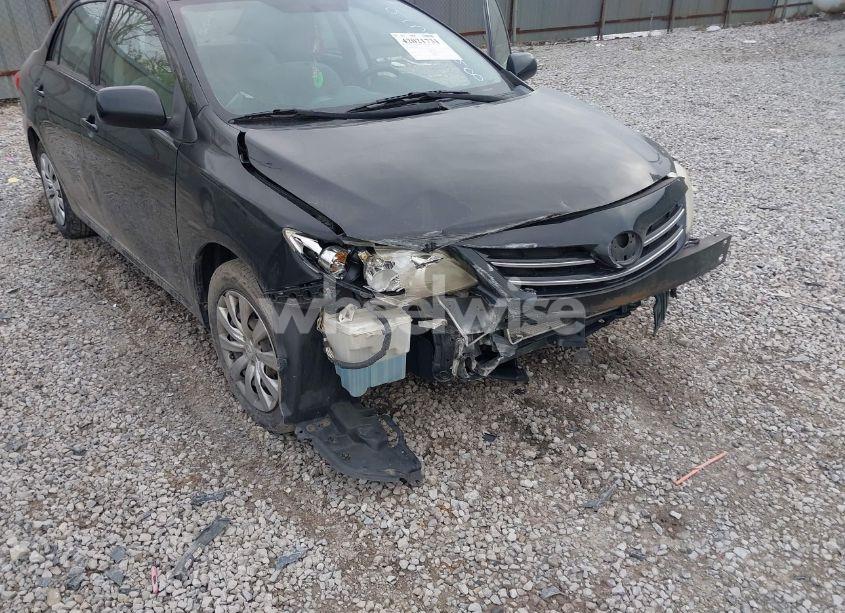 Photo 6 of 2013 Toyota Corolla LE (VIN 2T1BU4EE3DC958148)
