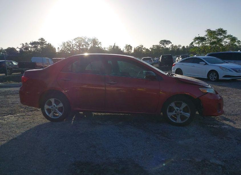 Photo 14 of 2013 Toyota Corolla LE (VIN 2T1BU4EE3DC962104)