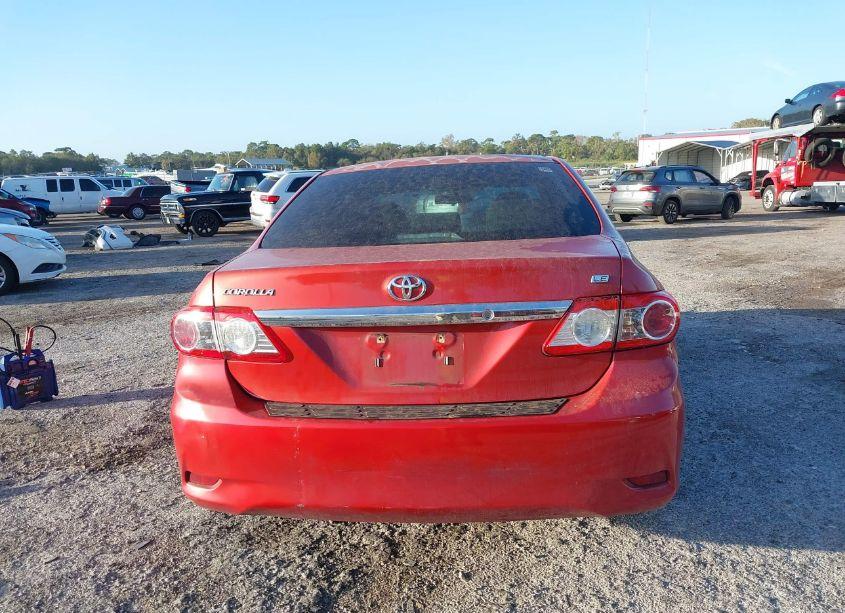 Photo 17 of 2013 Toyota Corolla LE (VIN 2T1BU4EE3DC962104)