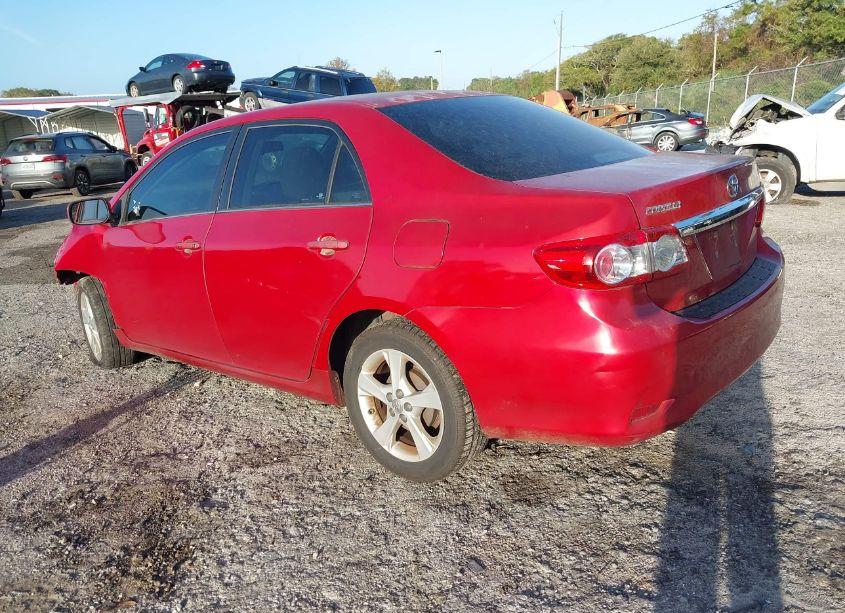 Photo 3 of 2013 Toyota Corolla LE (VIN 2T1BU4EE3DC962104)