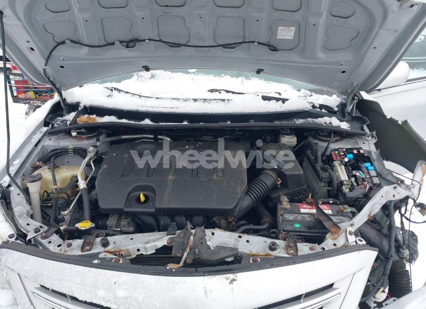 Photo 10 of 2013 Toyota Corolla LE (VIN 2T1BU4EE3DC967643)