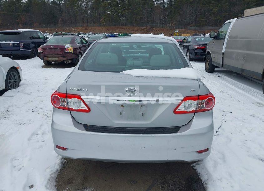 Photo 16 of 2013 Toyota Corolla LE (VIN 2T1BU4EE3DC967643)