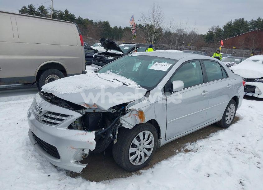 Photo 6 of 2013 Toyota Corolla LE (VIN 2T1BU4EE3DC967643)