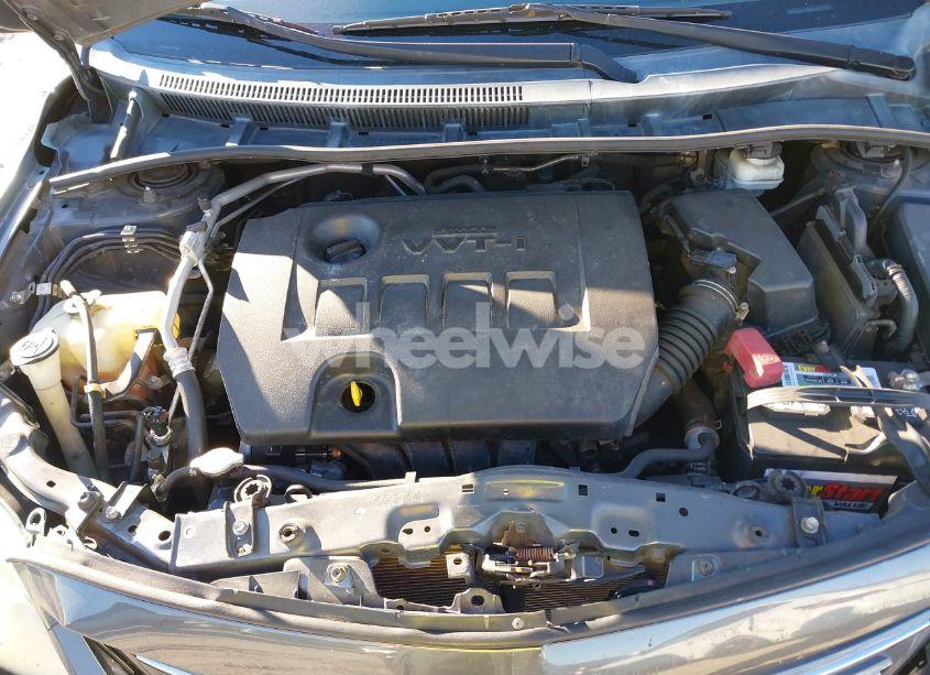 Photo 10 of 2013 Toyota Corolla LE (VIN 2T1BU4EE3DC970008)