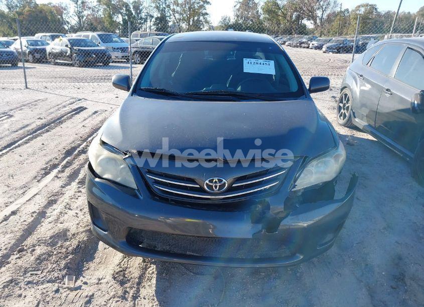 Photo 12 of 2013 Toyota Corolla LE (VIN 2T1BU4EE3DC970008)
