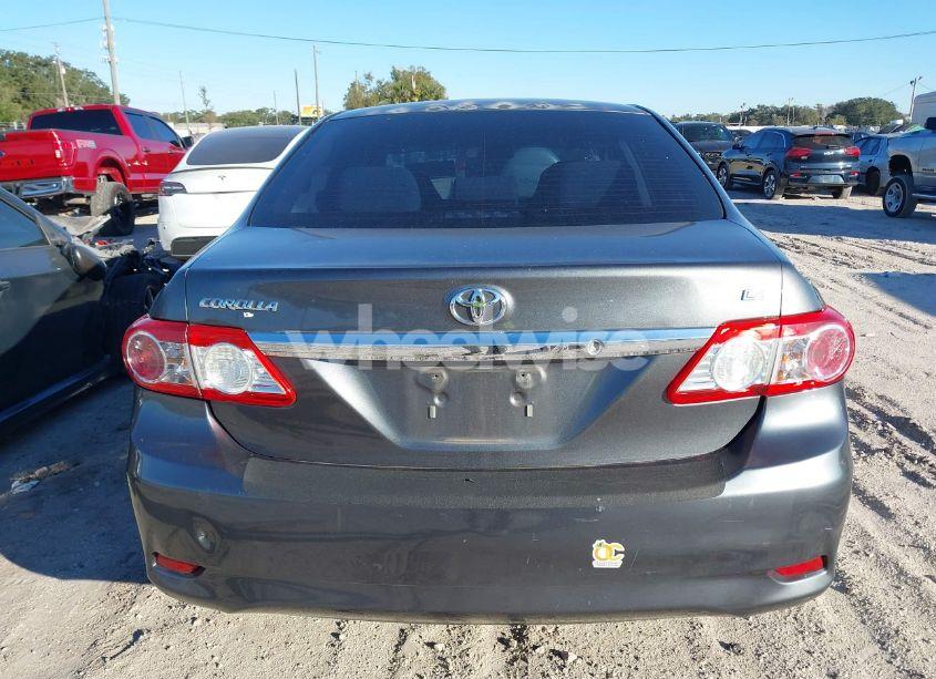 Photo 16 of 2013 Toyota Corolla LE (VIN 2T1BU4EE3DC970008)