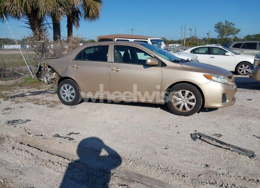 Photo 14 of 2013 Toyota Corolla L (VIN 2T1BU4EE3DC972938)