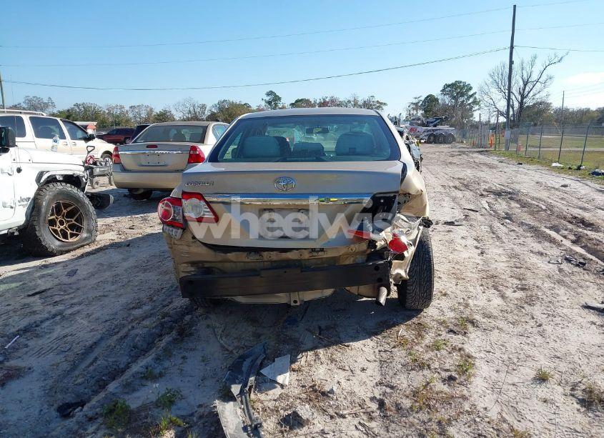 Photo 17 of 2013 Toyota Corolla L (VIN 2T1BU4EE3DC972938)