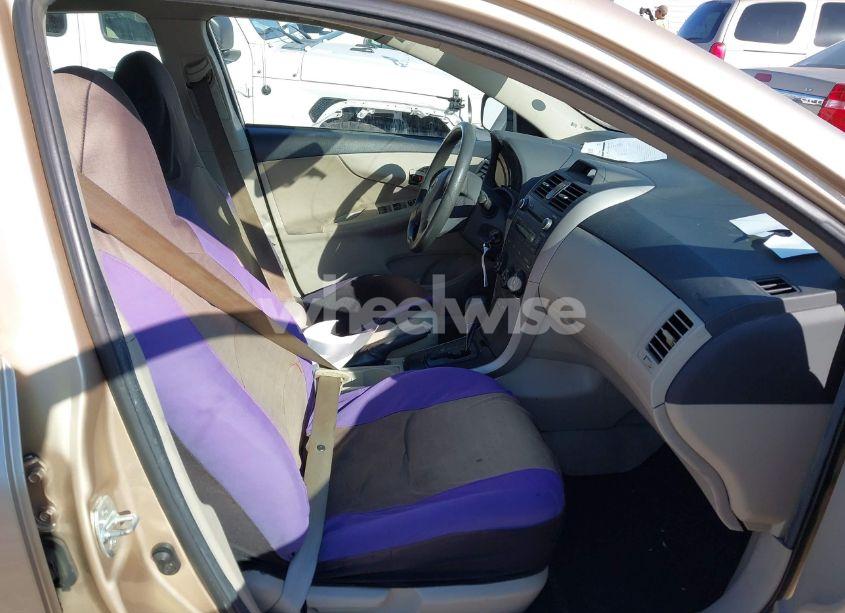 Photo 5 of 2013 Toyota Corolla L (VIN 2T1BU4EE3DC972938)