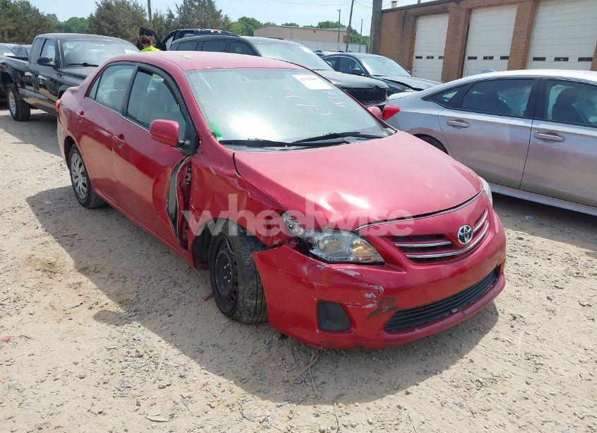2013 Toyota Corolla LE (VIN 2T1BU4EE3DC994082) main photo