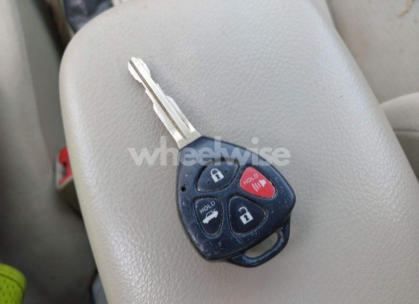 Photo 11 of 2013 Toyota Corolla LE (VIN 2T1BU4EE3DC994082)