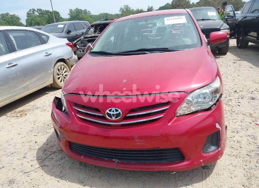 Photo 12 of 2013 Toyota Corolla LE (VIN 2T1BU4EE3DC994082)