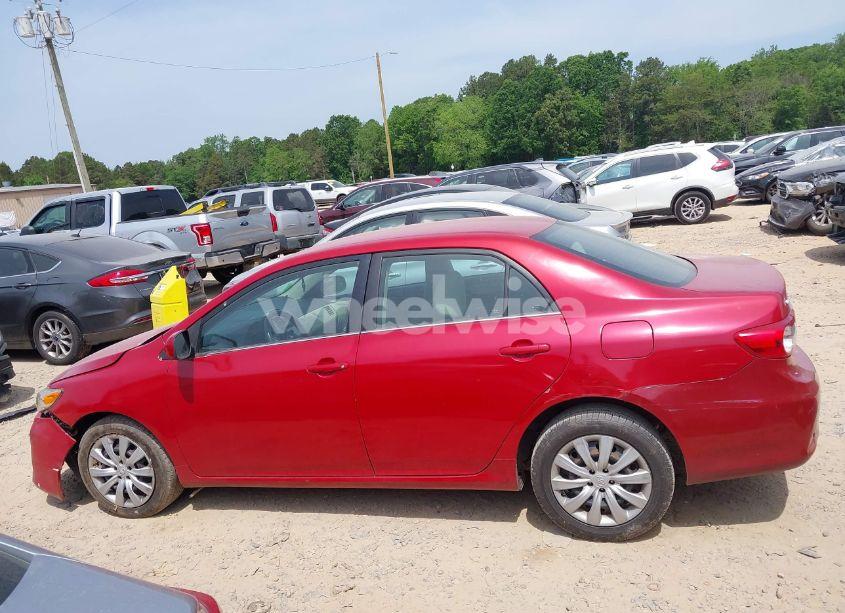 Photo 14 of 2013 Toyota Corolla LE (VIN 2T1BU4EE3DC994082)