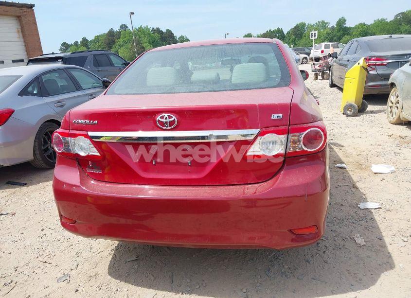 Photo 16 of 2013 Toyota Corolla LE (VIN 2T1BU4EE3DC994082)