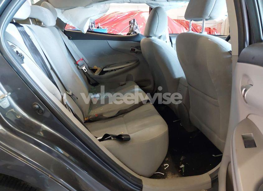 Photo 8 of 2013 Toyota Corolla LE (VIN 2T1BU4EE3DC995037)