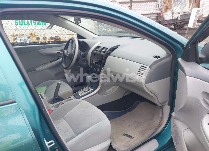 Photo 5 of 2010 Toyota Corolla LE (VIN 2T1BU4EE4AC258814)